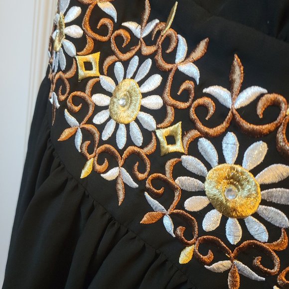 Robbie Bee LBD - Picture 3 of 6